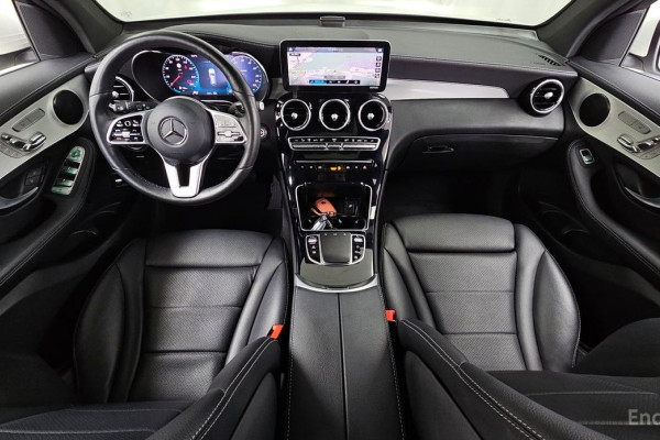 2021 Mercedes-Benz GLC с пробегом 109 226 км