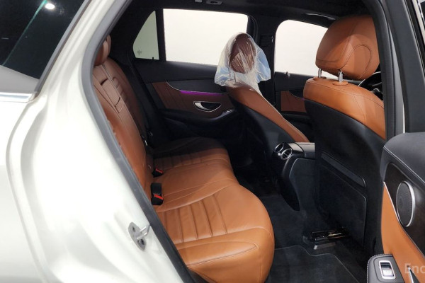 2022 Mercedes-Benz GLC с пробегом 80 949 км