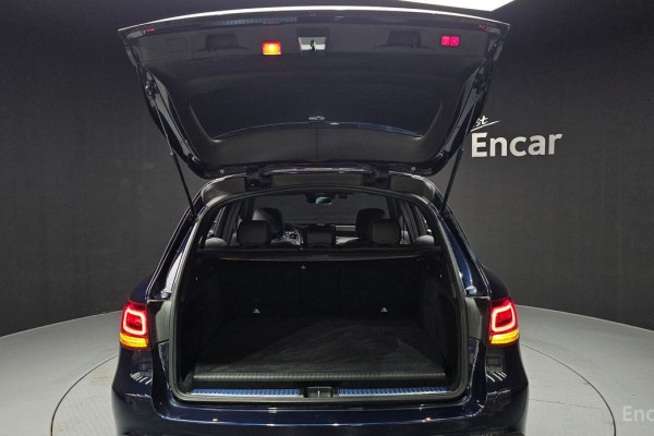 2021 Mercedes-Benz GLC с пробегом 61 873 км