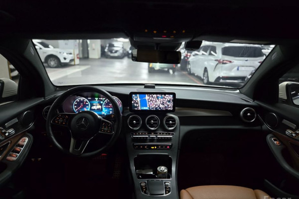 2021 Mercedes-Benz GLC с пробегом 46 410 км