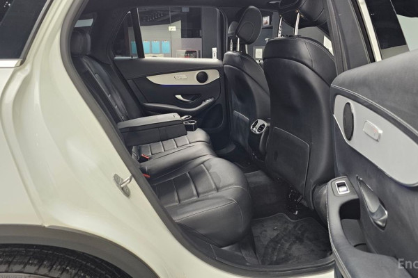 2021 Mercedes-Benz GLC с пробегом 87 312 км