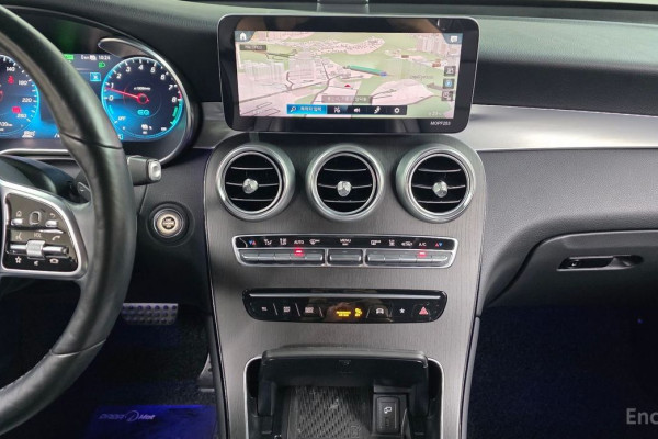 2021 Mercedes-Benz GLC с пробегом 53 608 км