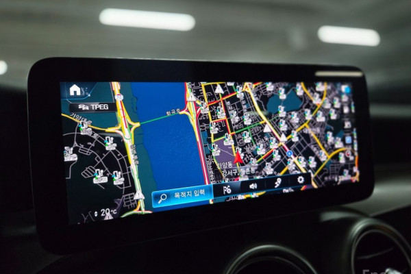 2021 Mercedes-Benz GLC с пробегом 46 410 км