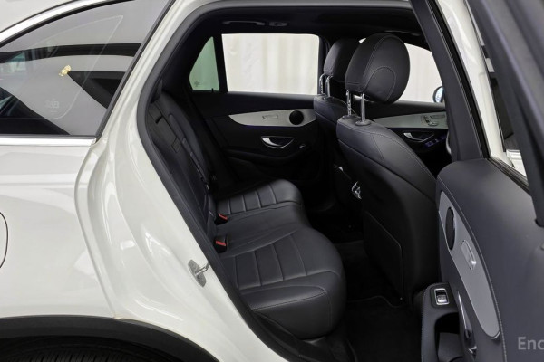 2021 Mercedes-Benz GLC с пробегом 72 854 км