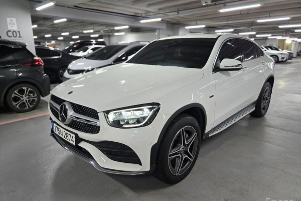 2021 Mercedes-Benz GLC с пробегом 46 410 км