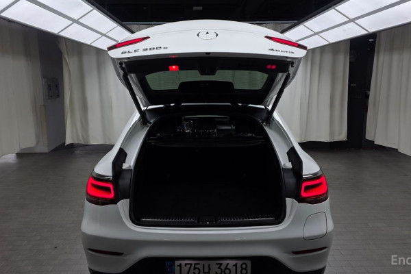 2021 Mercedes-Benz GLC с пробегом 53 608 км