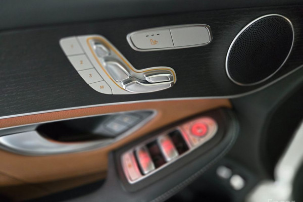 2021 Mercedes-Benz GLC с пробегом 46 410 км