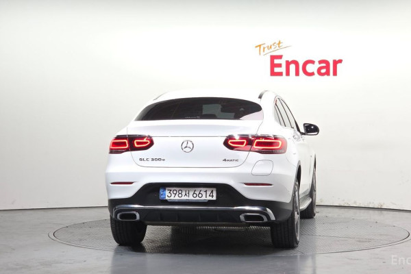 2021 Mercedes-Benz GLC с пробегом 66 121 км