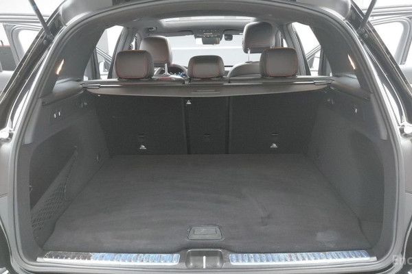 2022 Mercedes-Benz GLC с пробегом 49 267 км