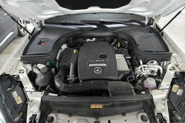 2021 Mercedes-Benz GLC с пробегом 46 410 км