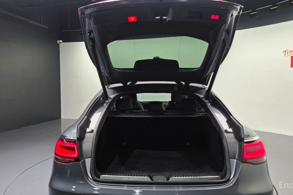 2021 Mercedes-Benz GLC с пробегом 141 569 км