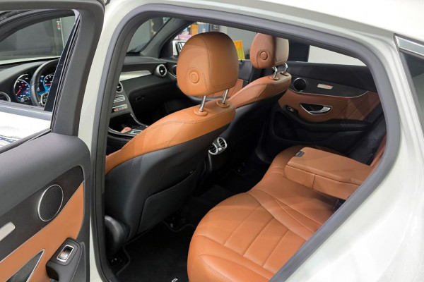 2021 Mercedes-Benz GLC с пробегом 66 121 км