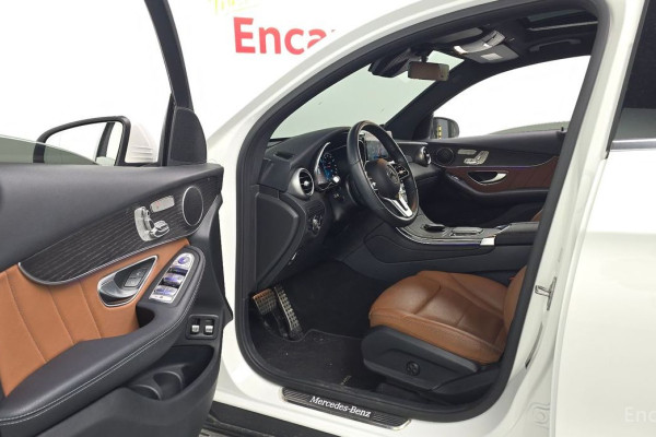 2021 Mercedes-Benz GLC с пробегом 58 952 км