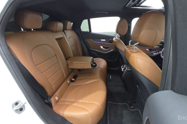 2021 Mercedes-Benz GLC с пробегом 58 952 км