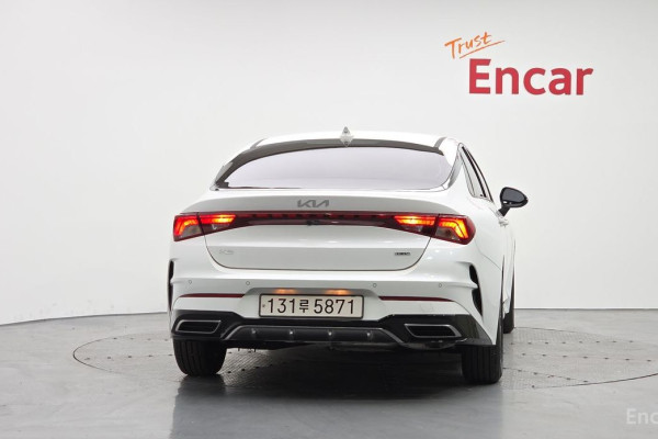 2022 Kia K5 с пробегом 42 743 км