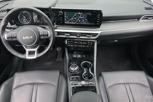 2022 Kia K5 с пробегом 42 743 км