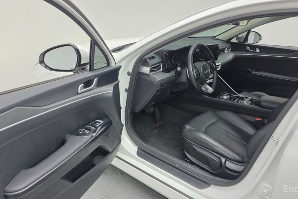 2022 Kia K5 с пробегом 42 743 км