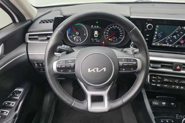 2022 Kia K5 с пробегом 42 743 км