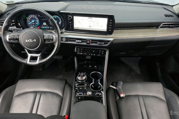 2022 Kia K5 с пробегом 33 657 км