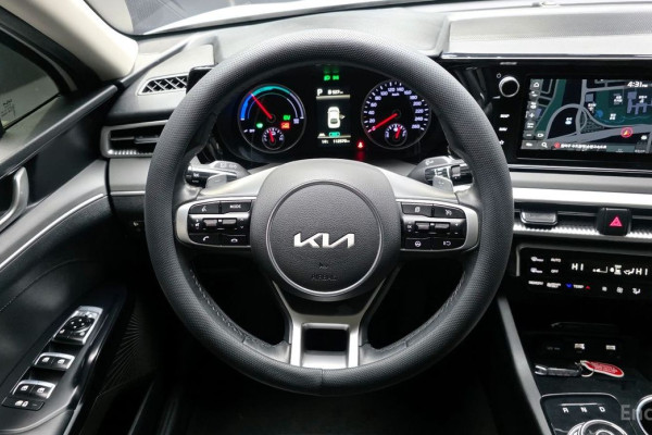 2022 Kia K5 с пробегом 112 570 км