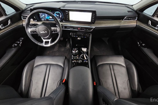 2022 Kia K5 с пробегом 57 076 км