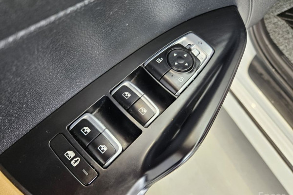 2022 Kia K5 с пробегом 83 127 км