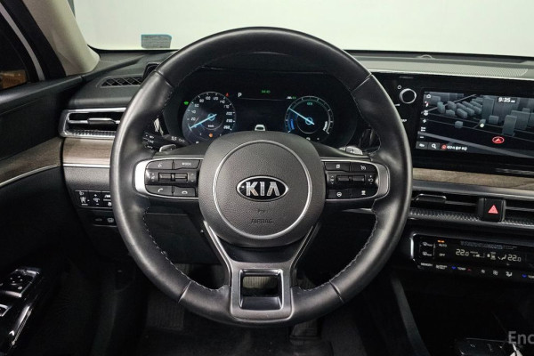 2021 Kia K5 с пробегом 135 428 км