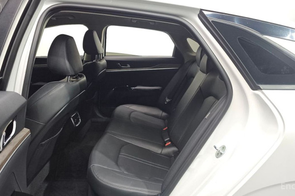 2021 Kia K5 с пробегом 135 428 км