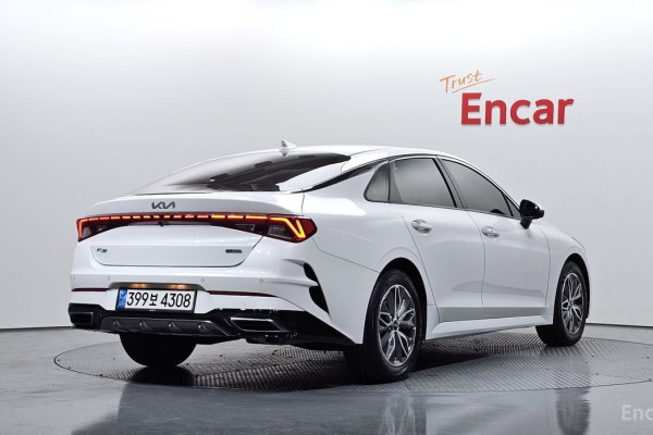 2022 Kia K5 с пробегом 72 974 км