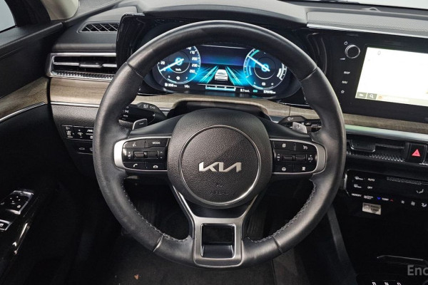 2022 Kia K5 с пробегом 57 076 км