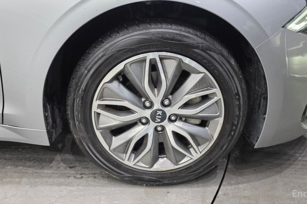 2021 Kia K5 с пробегом 111 358 км