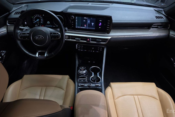 2021 Kia K5 с пробегом 111 358 км