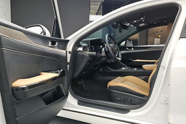 2022 Kia K5 с пробегом 72 974 км