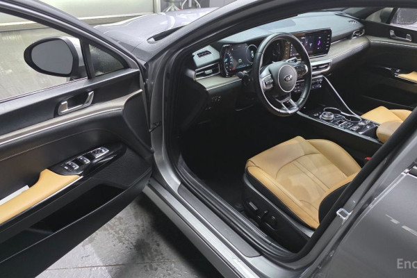 2021 Kia K5 с пробегом 111 358 км