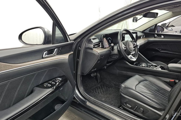 2022 Kia K5 с пробегом 70 409 км