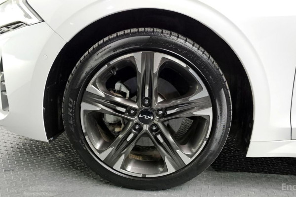 2022 Kia K5 с пробегом 82 323 км