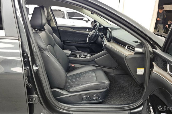 2022 Kia K5 с пробегом 70 409 км