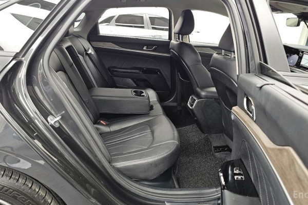 2022 Kia K5 с пробегом 70 409 км