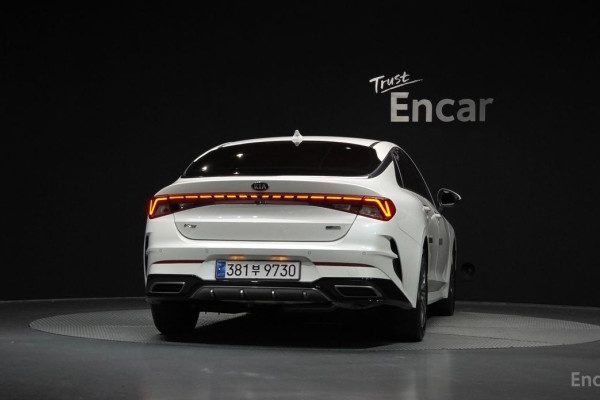 2021 Kia K5 с пробегом 61 715 км