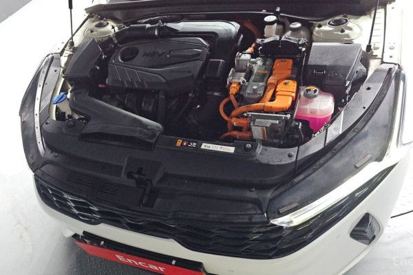 2022 Kia K5 с пробегом 99 676 км