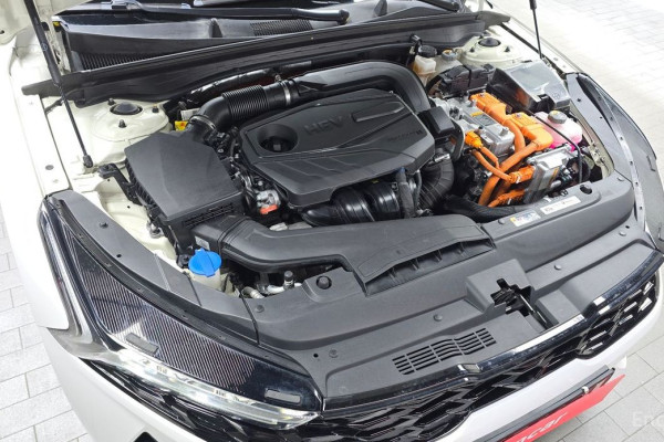 2021 Kia K5 с пробегом 124 533 км