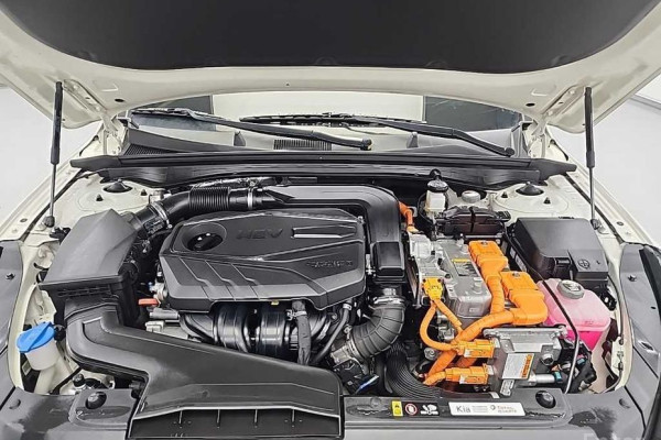 2022 Kia K5 с пробегом 114 129 км