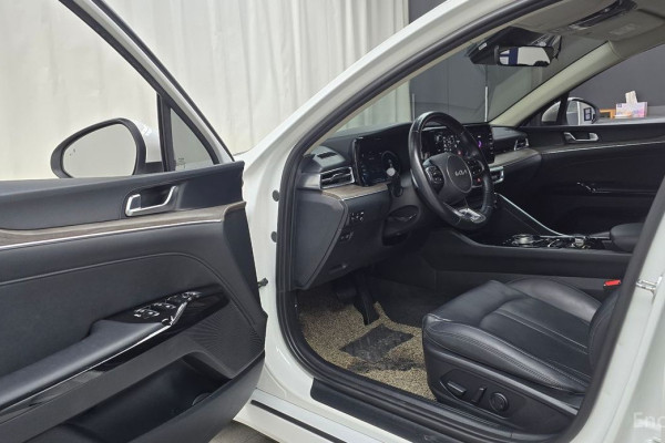 2021 Kia K5 с пробегом 124 533 км