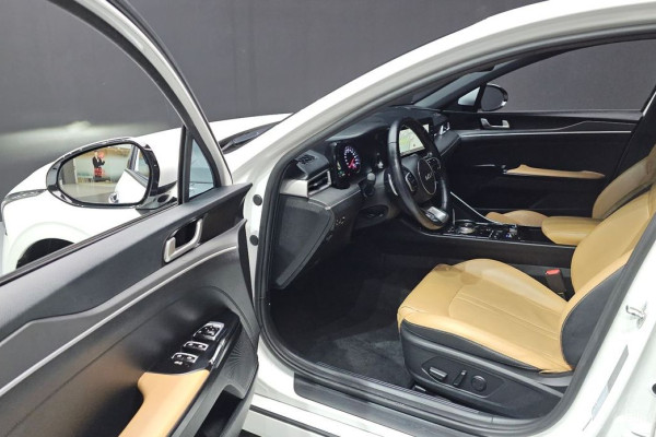 2022 Kia K5 с пробегом 99 676 км