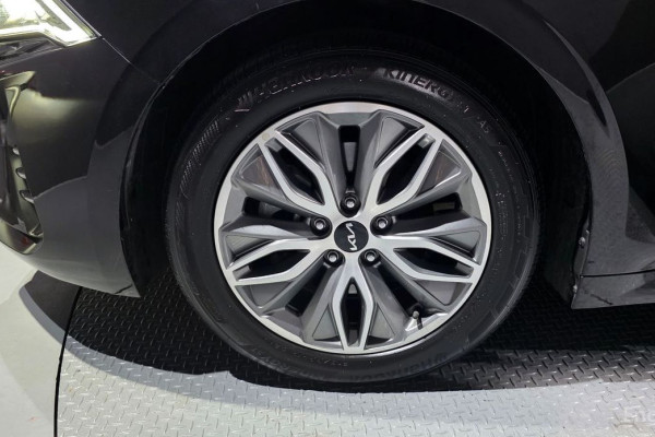 2022 Kia K5 с пробегом 77 311 км