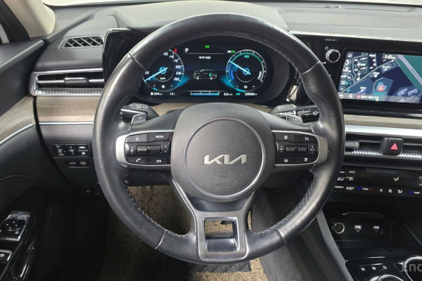 2021 Kia K5 с пробегом 124 533 км