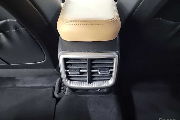 2022 Kia K5 с пробегом 114 129 км