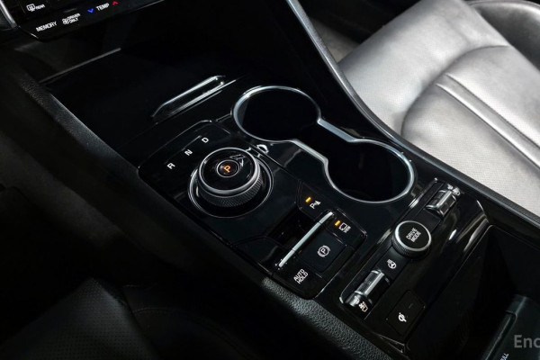 2022 Kia K5 с пробегом 77 311 км