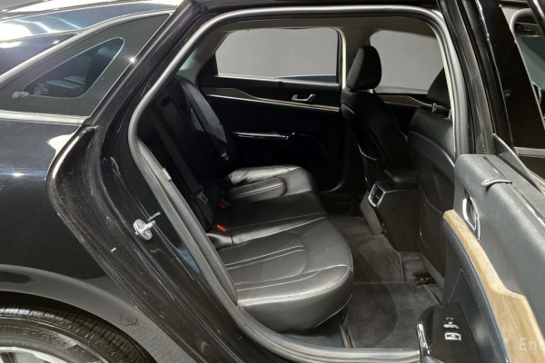 2022 Kia K5 с пробегом 77 311 км