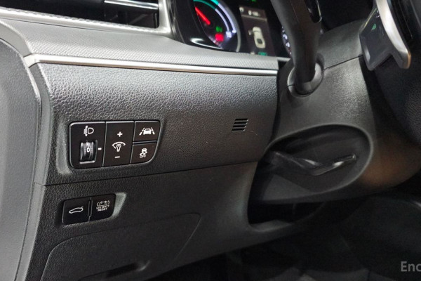 2022 Kia K5 с пробегом 99 676 км